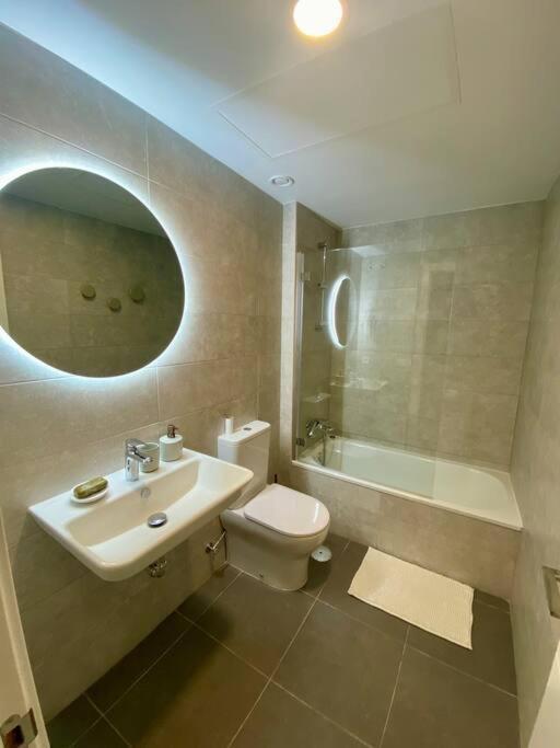 Nuevo Moderno Apartamento De Lujo Seville Luaran gambar