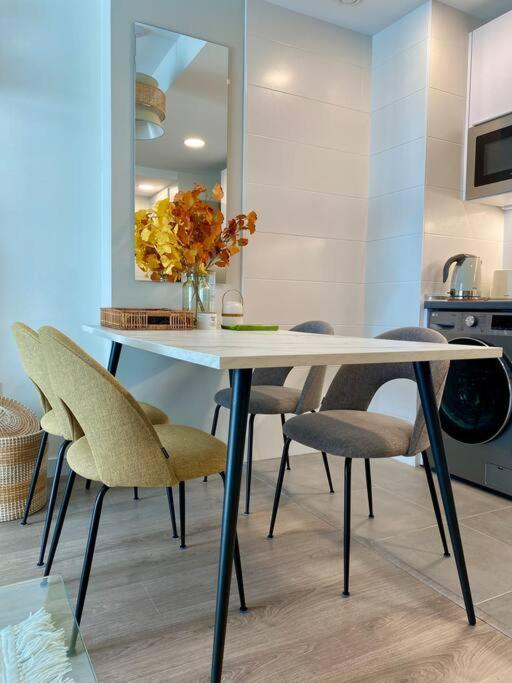 Nuevo Moderno Apartamento De Lujo Seville Luaran gambar